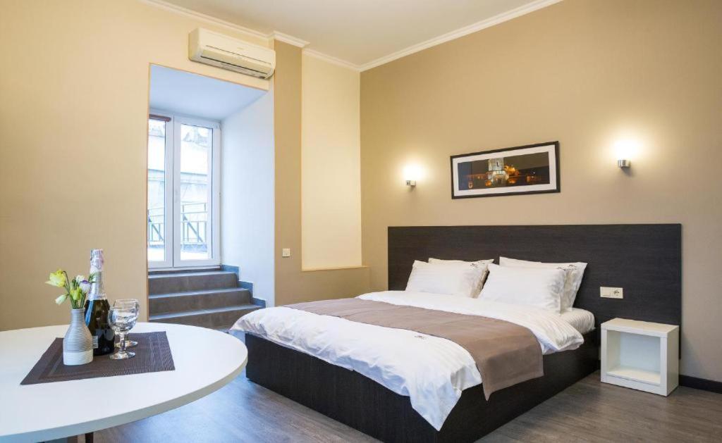 Khreshchatyk Apart Hotel 911 Kiev Bagian luar foto