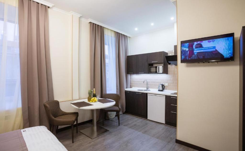 Khreshchatyk Apart Hotel 911 Kiev Bagian luar foto